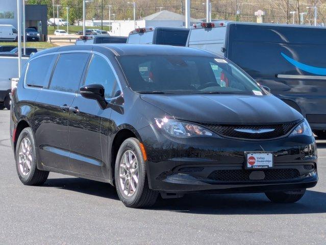 new 2025 Chrysler Voyager car