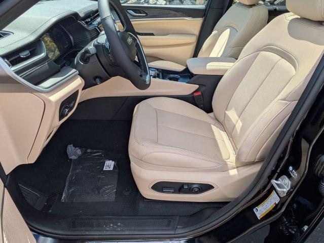 new 2025 Jeep Grand Cherokee car, priced at $52,587