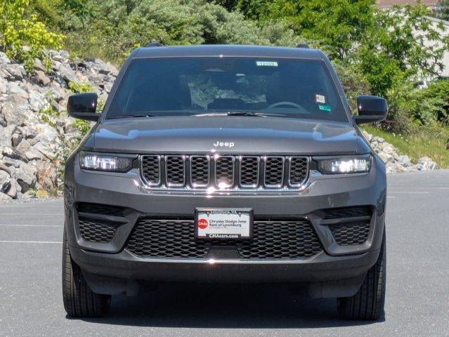 new 2025 Jeep Grand Cherokee car, priced at $40,468
