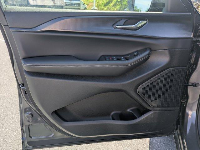 new 2025 Jeep Grand Cherokee car, priced at $40,468