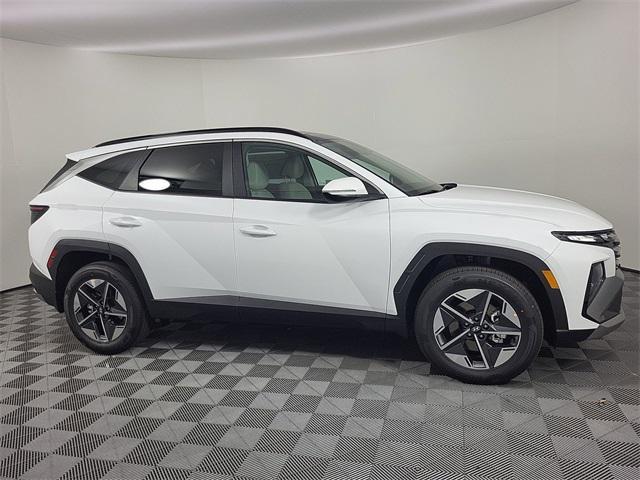 new 2025 Hyundai TUCSON Hybrid car, priced at $37,288