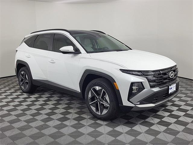new 2025 Hyundai TUCSON Hybrid car, priced at $34,704