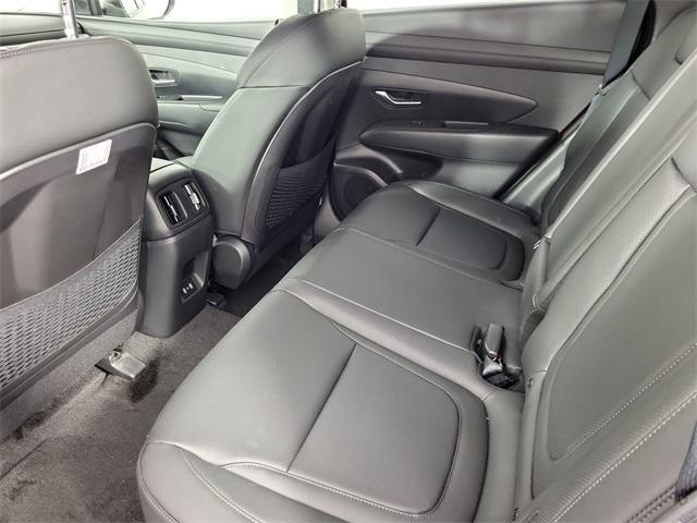 new 2025 Hyundai TUCSON Hybrid car