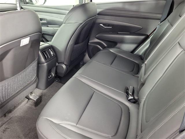 new 2025 Hyundai TUCSON Hybrid car