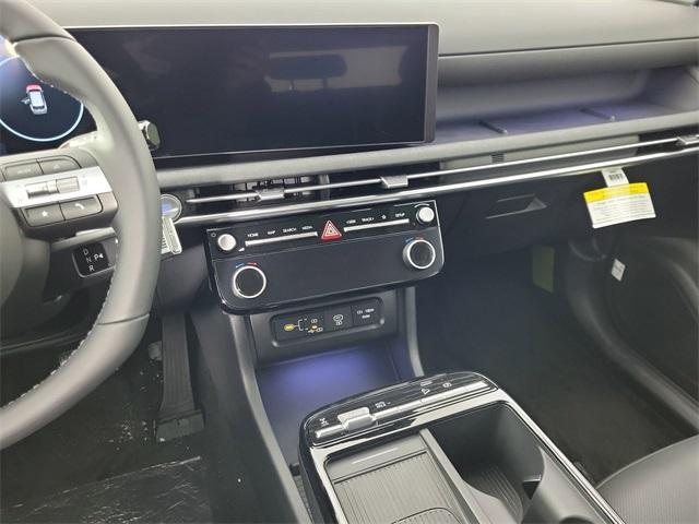new 2025 Hyundai TUCSON Hybrid car