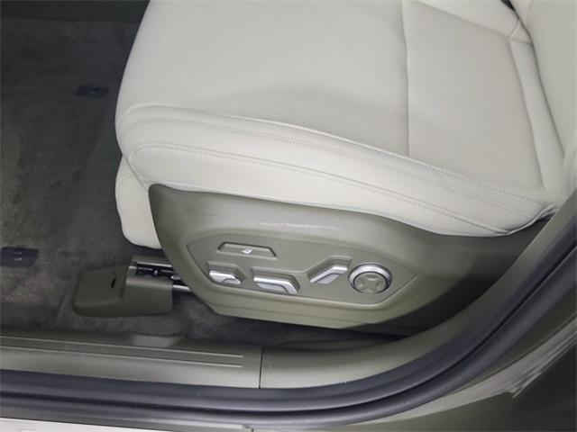 new 2025 Hyundai SANTA FE HEV car, priced at $49,412