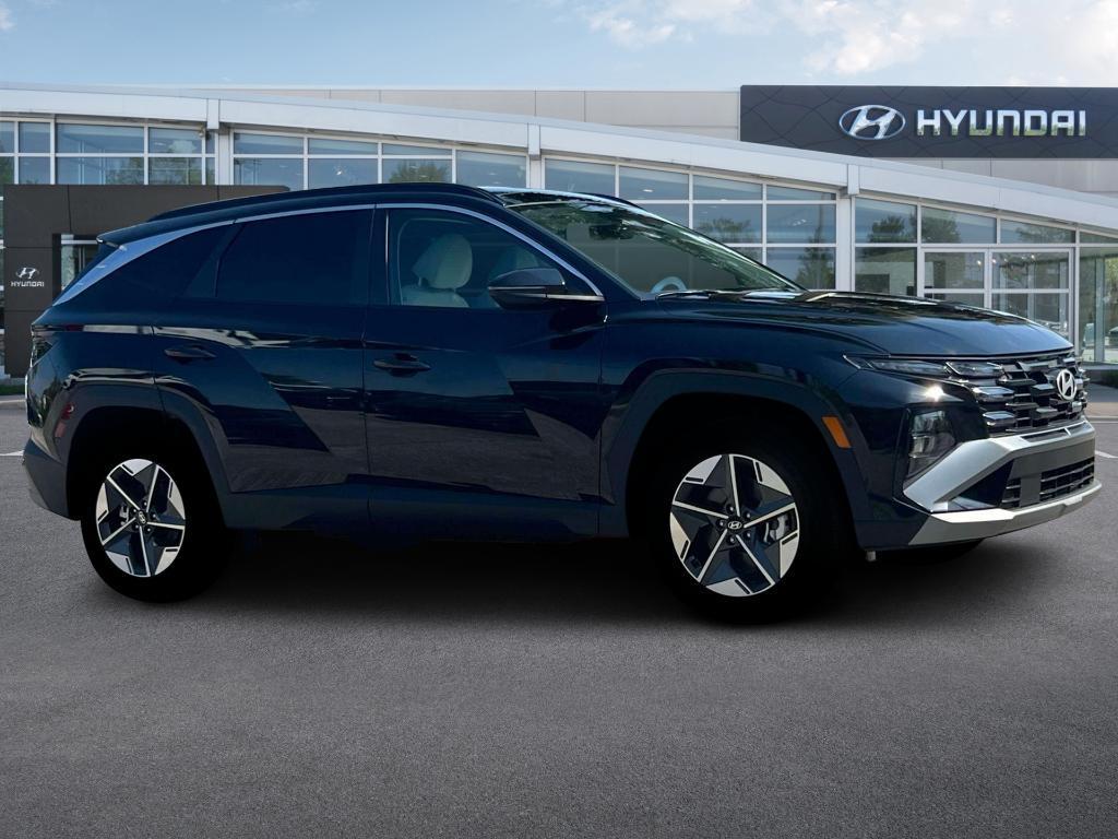 new 2025 Hyundai TUCSON Hybrid car, priced at $36,818