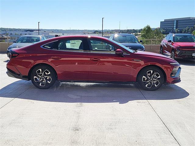 new 2024 Hyundai Sonata car, priced at $28,086