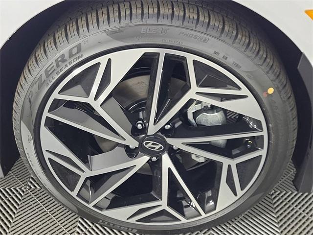 new 2025 Hyundai IONIQ 6 car