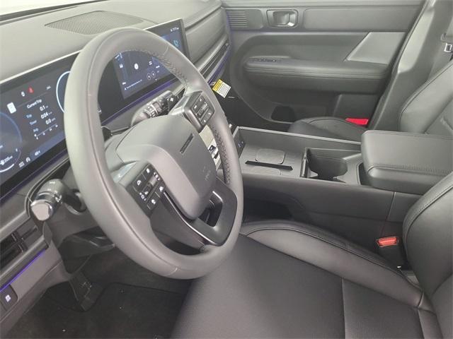 new 2025 Hyundai Santa Fe car, priced at $47,128