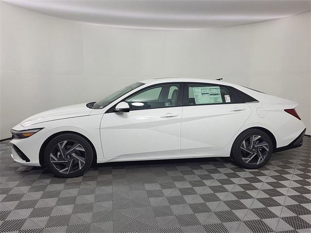 new 2025 Hyundai Elantra car, priced at $26,883