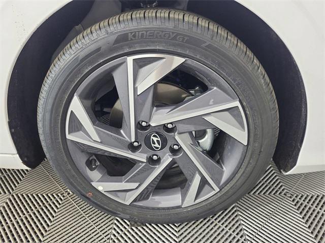 new 2025 Hyundai Elantra car, priced at $26,883