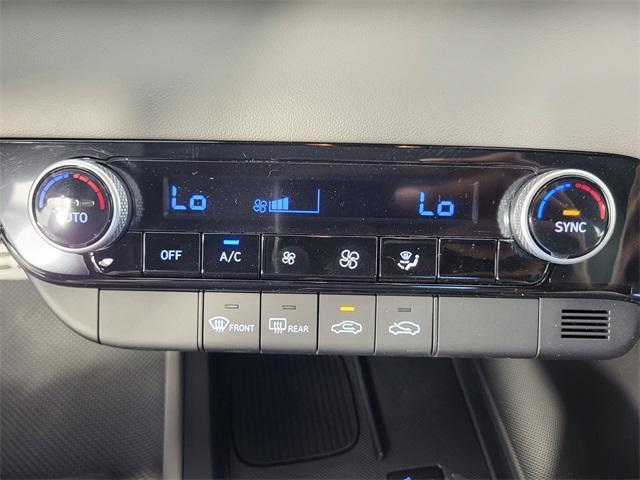 new 2025 Hyundai Elantra car, priced at $24,058