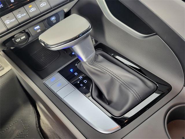 new 2025 Hyundai Elantra car, priced at $24,058
