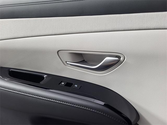 new 2025 Hyundai TUCSON Hybrid car, priced at $39,724