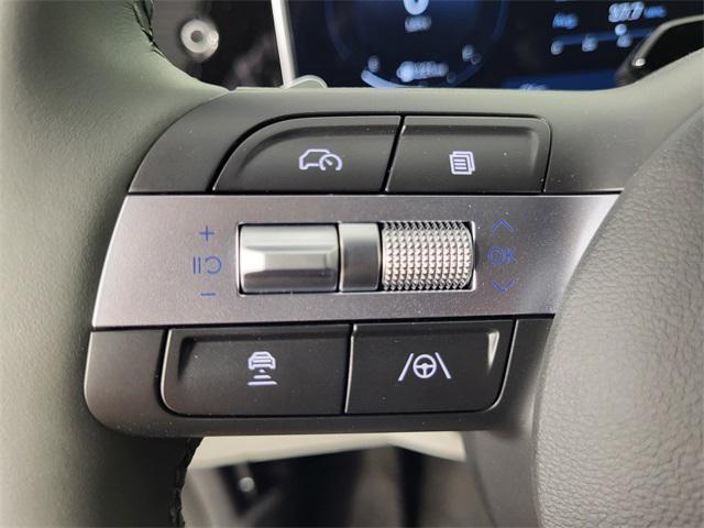 new 2025 Hyundai TUCSON Hybrid car, priced at $39,724