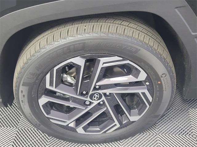 new 2025 Hyundai TUCSON Hybrid car, priced at $39,724