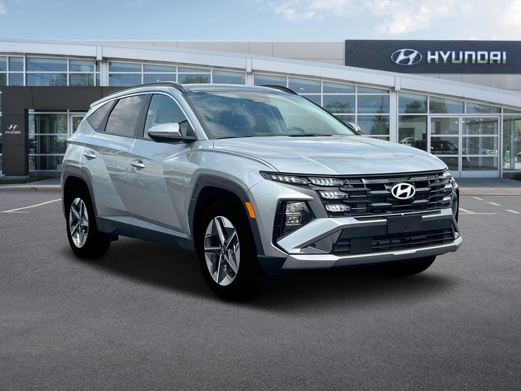 new 2025 Hyundai TUCSON Hybrid car, priced at $36,728