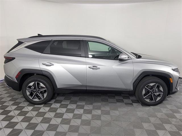 new 2025 Hyundai Tucson car, priced at $34,128