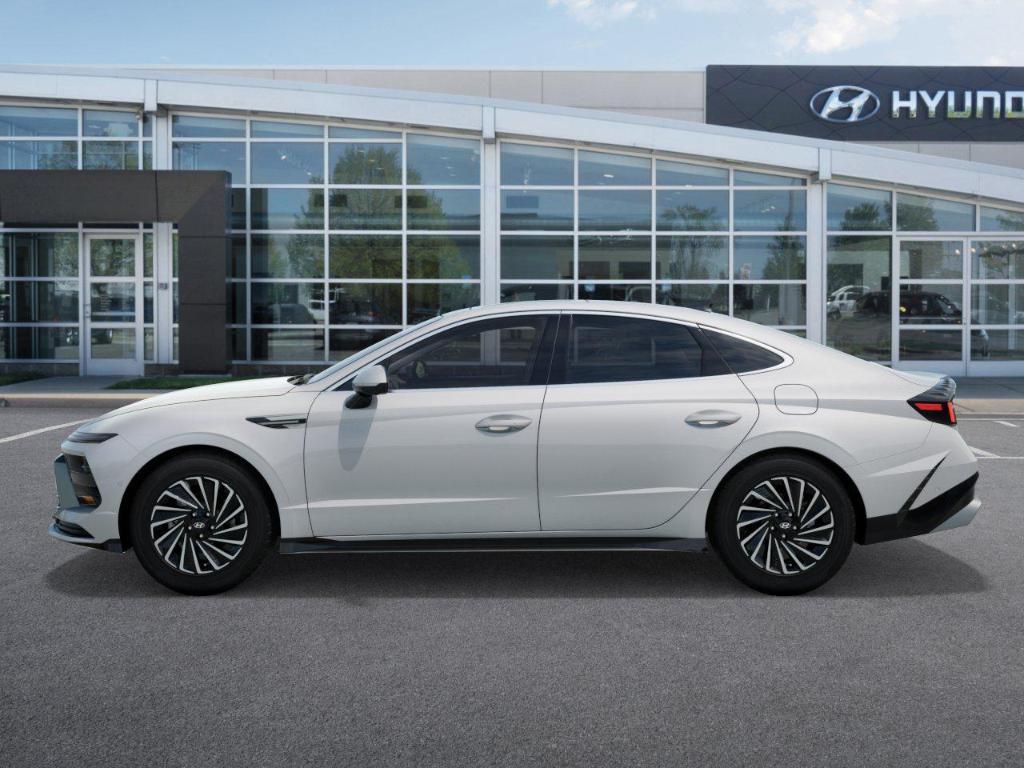new 2025 Hyundai Sonata Hybrid car, priced at $38,363