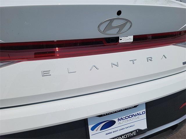 new 2024 Hyundai Elantra HEV car, priced at $25,174