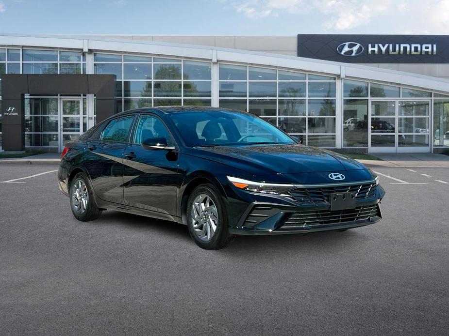 new 2024 Hyundai Elantra car, priced at $22,803