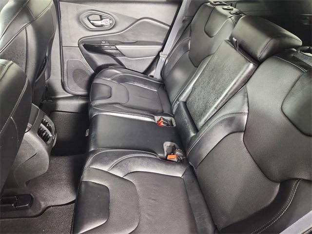 used 2023 Jeep Cherokee car, priced at $25,199