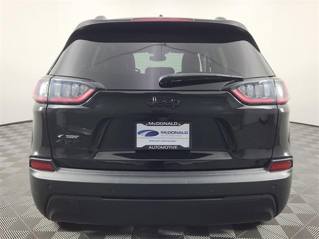 used 2023 Jeep Cherokee car, priced at $25,199