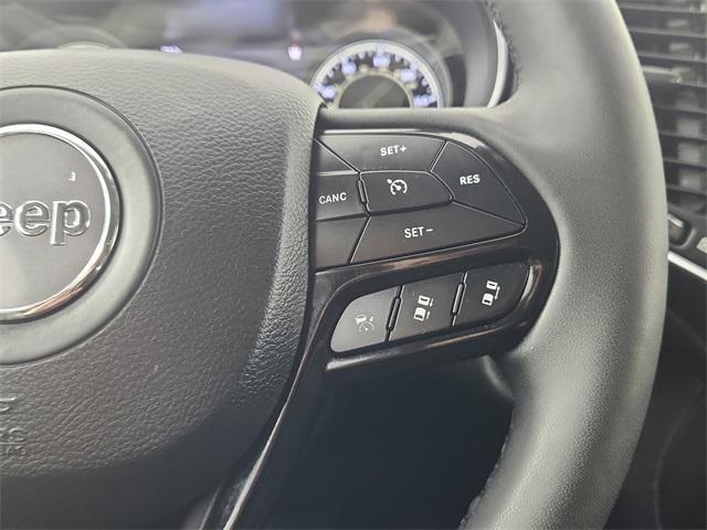 used 2023 Jeep Cherokee car, priced at $25,199