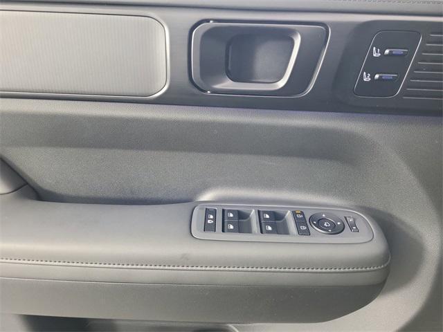 new 2025 Hyundai Santa Fe car, priced at $48,514