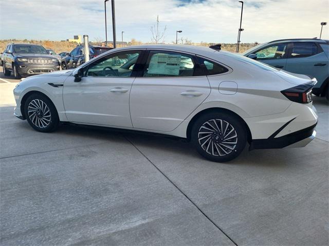 new 2025 Hyundai Sonata Hybrid car, priced at $38,708