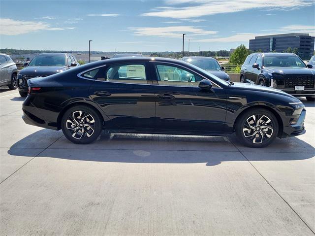 new 2024 Hyundai Sonata car, priced at $29,719