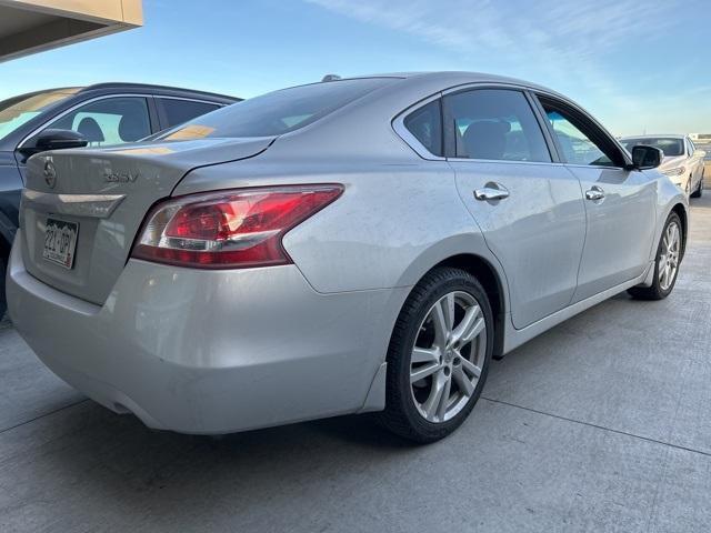 used 2013 Nissan Altima car, priced at $10,699