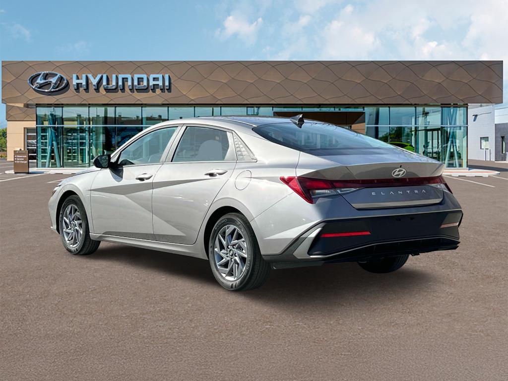 new 2024 Hyundai Elantra car, priced at $23,879