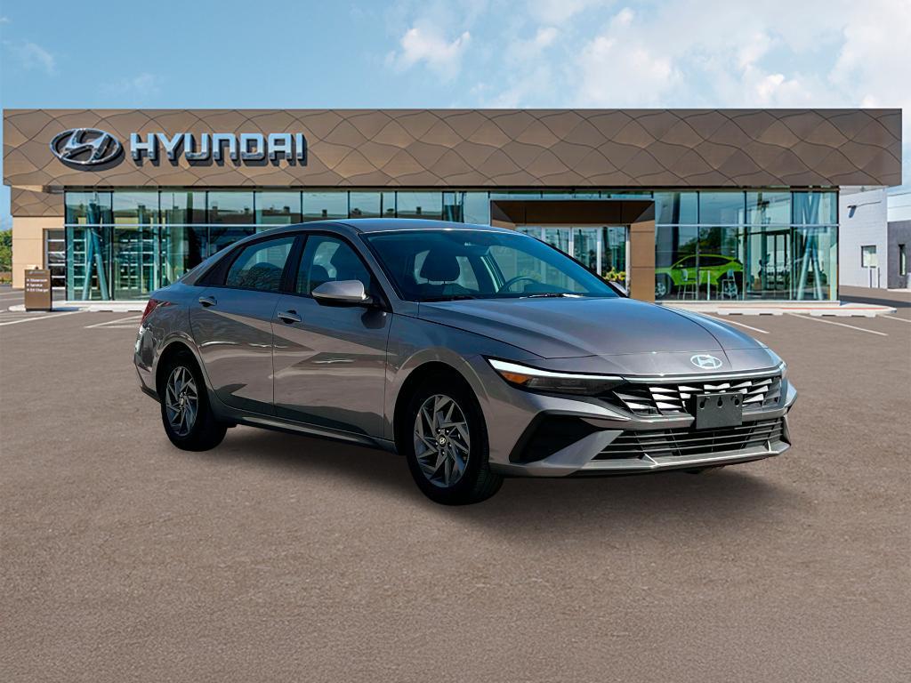 new 2024 Hyundai Elantra car, priced at $23,879