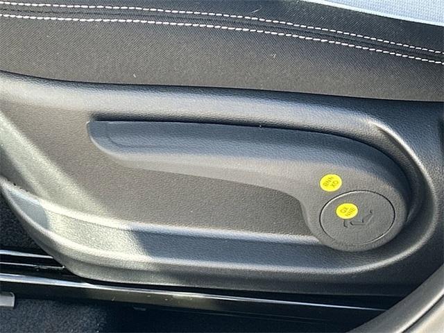 new 2025 Hyundai Venue car, priced at $23,736