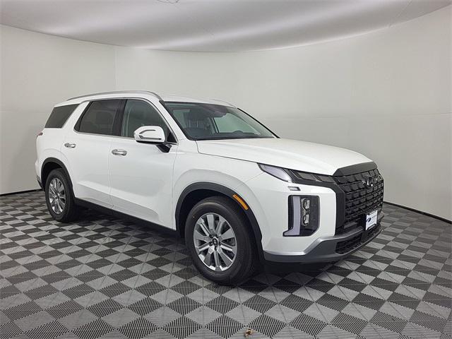 new 2025 Hyundai Palisade car, priced at $42,023