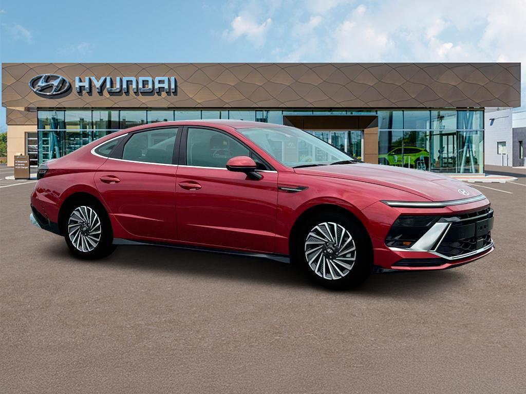 new 2025 Hyundai Sonata Hybrid car, priced at $31,687