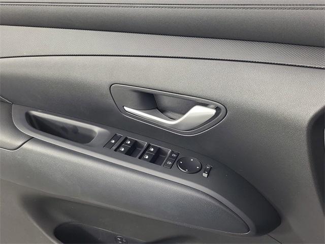 new 2025 Hyundai Tucson car, priced at $29,939