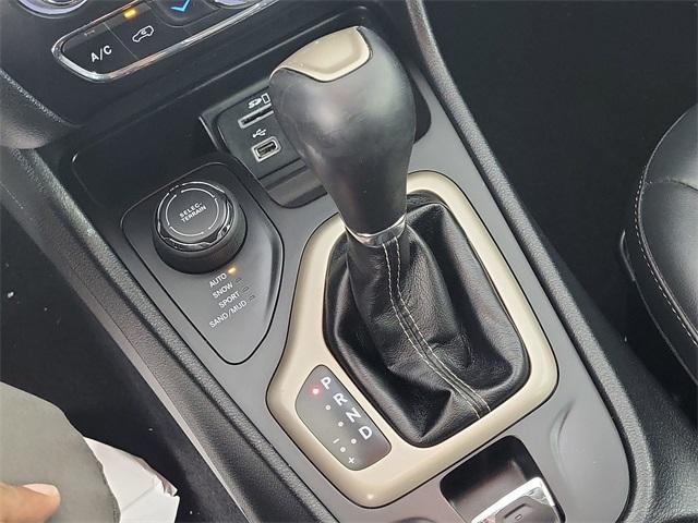 used 2016 Jeep Cherokee car, priced at $13,299