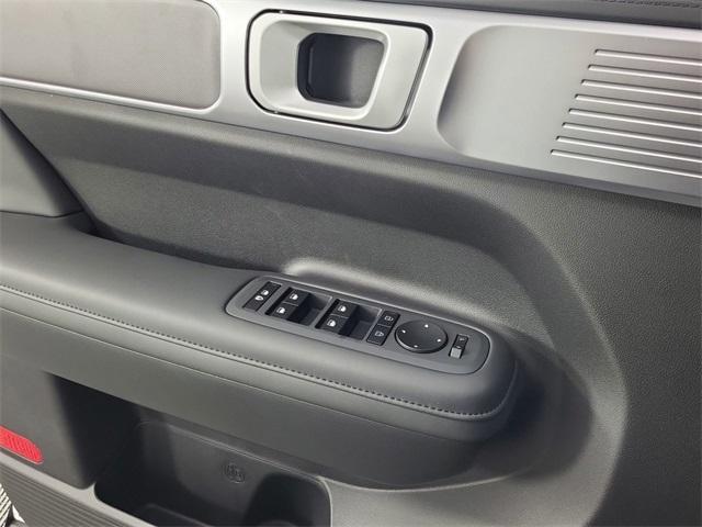 new 2025 Hyundai SANTA FE HEV car, priced at $39,200