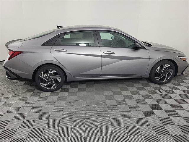 new 2025 Hyundai Elantra car, priced at $23,618