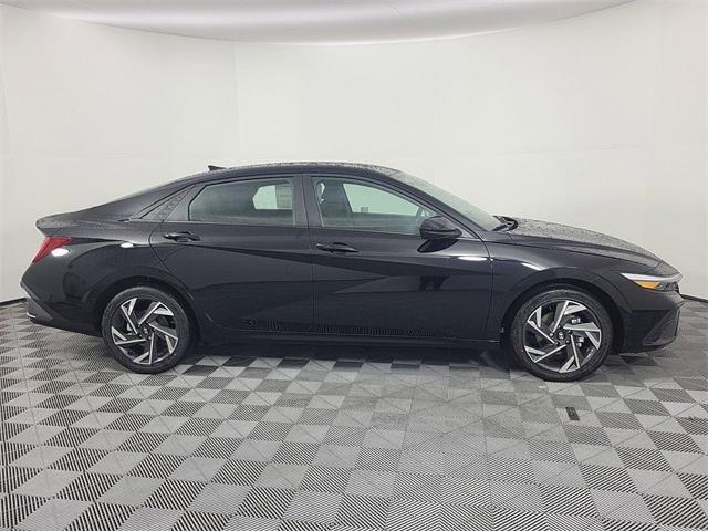new 2025 Hyundai ELANTRA HEV car, priced at $27,933