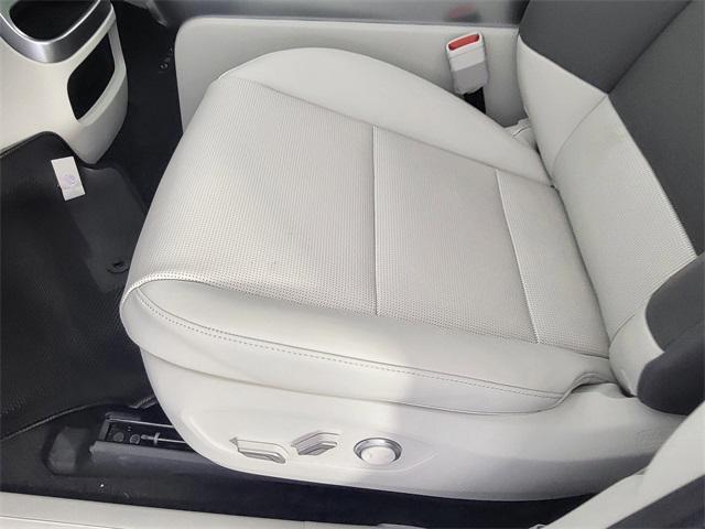 new 2026 Hyundai IONIQ 9 car, priced at $64,398
