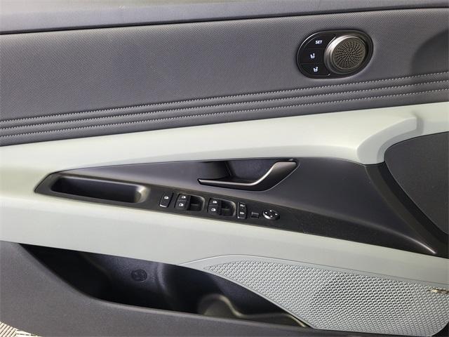new 2025 Hyundai ELANTRA HEV car, priced at $28,984