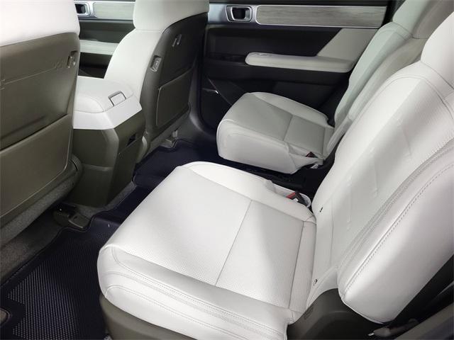 new 2025 Hyundai Santa Fe car, priced at $47,687