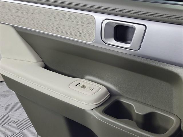 new 2025 Hyundai Santa Fe car, priced at $45,437