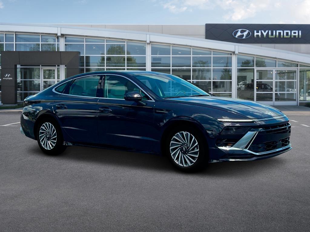 new 2025 Hyundai Sonata Hybrid car, priced at $31,788