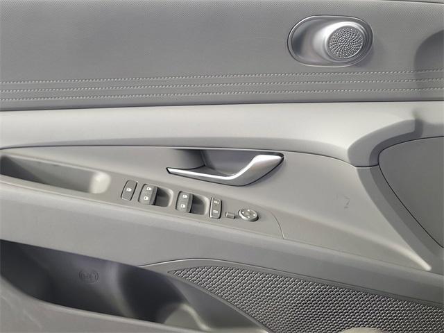 new 2025 Hyundai ELANTRA HEV car, priced at $24,021