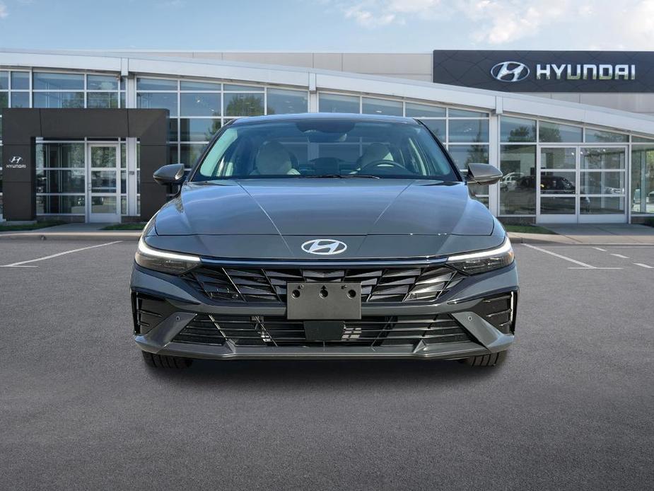 new 2024 Hyundai Elantra HEV car, priced at $27,863